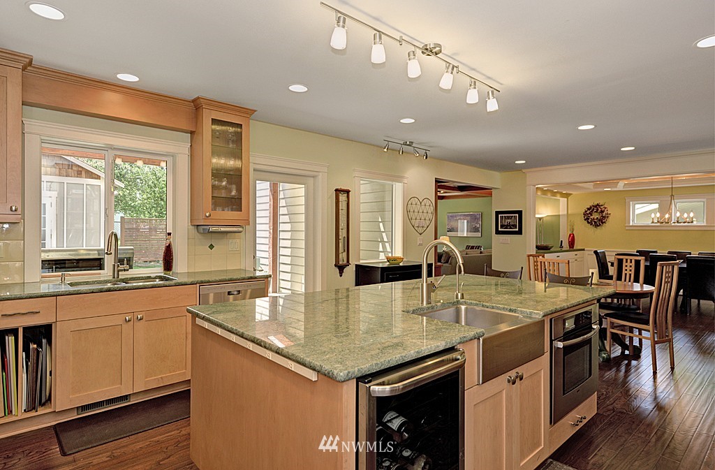 929 North 31st Street Renton, WA 98056 - Photo 17 of 25