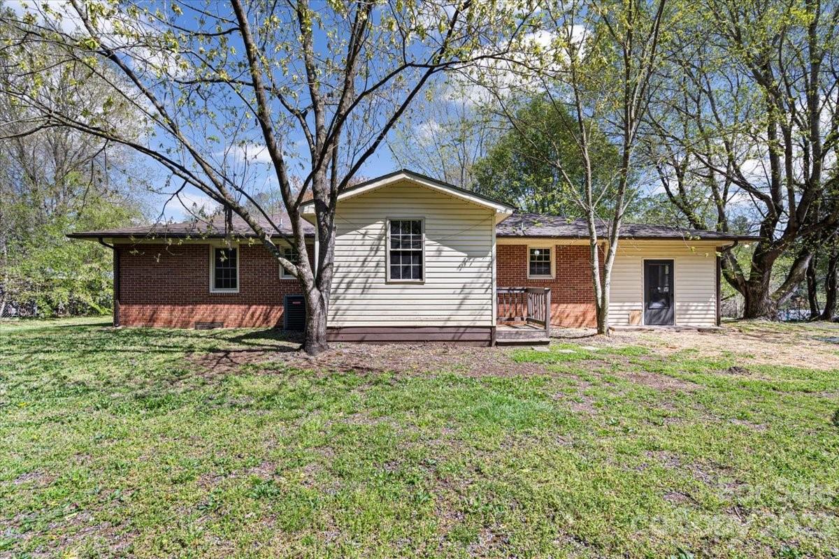 750 Lakeview Road Salisbury, NC 28147 - Photo 21 of 22 front view of a house with a yard