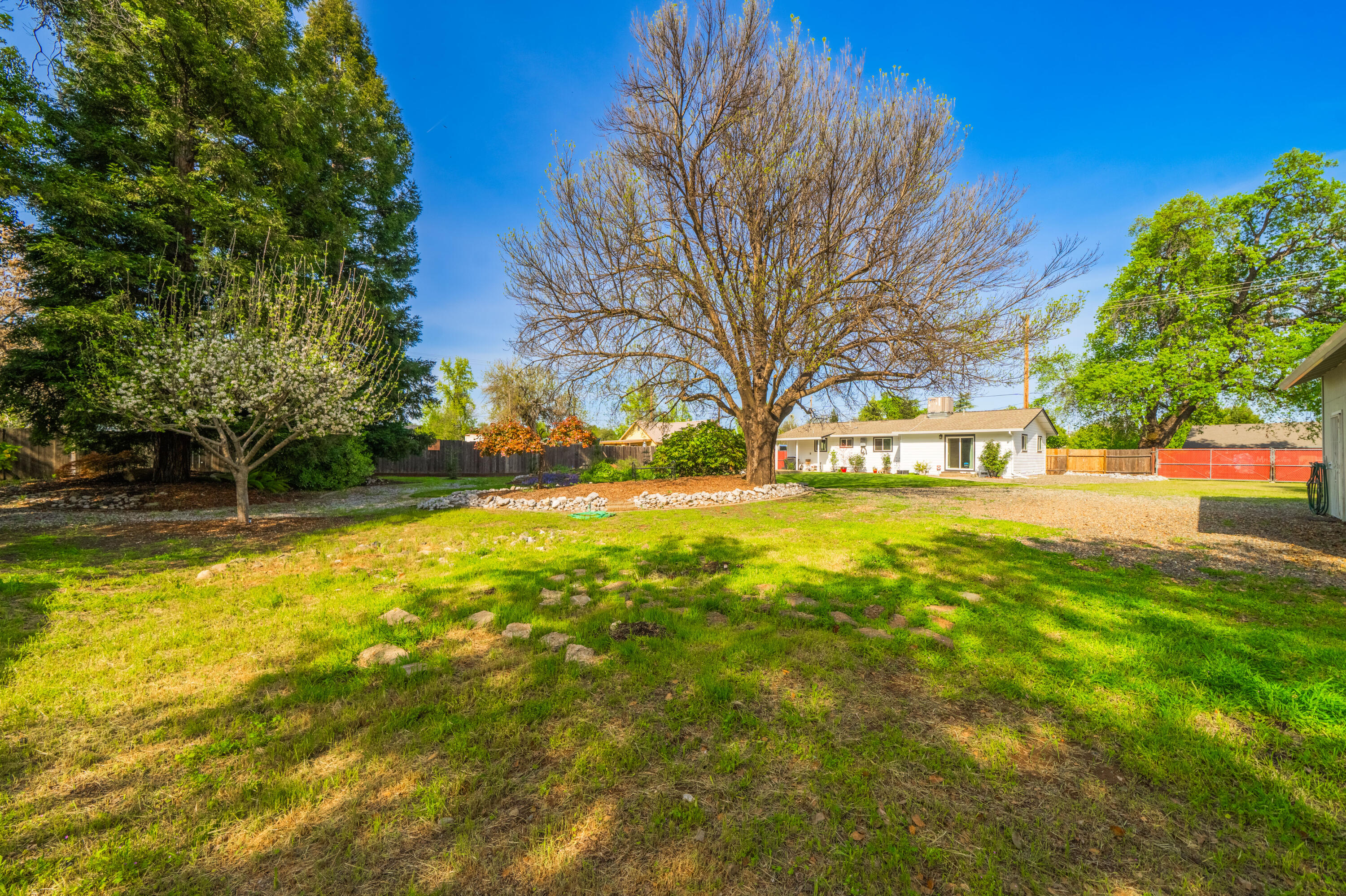 7120 Pit Road Redding, CA 96001 - Photo 25 of 39 Back oasis