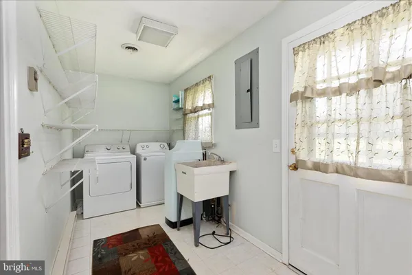 $315,000 | 9943 Massanutten Avenue, New Market, VA 22844