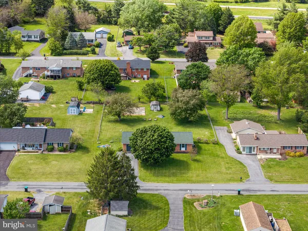 $315,000 | 9943 Massanutten Avenue, New Market, VA 22844