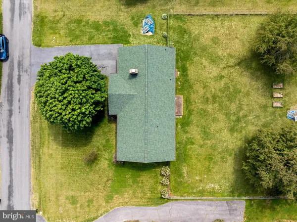 $315,000 | 9943 Massanutten Avenue, New Market, VA 22844
