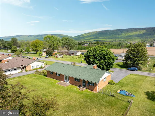 $315,000 | 9943 Massanutten Avenue, New Market, VA 22844