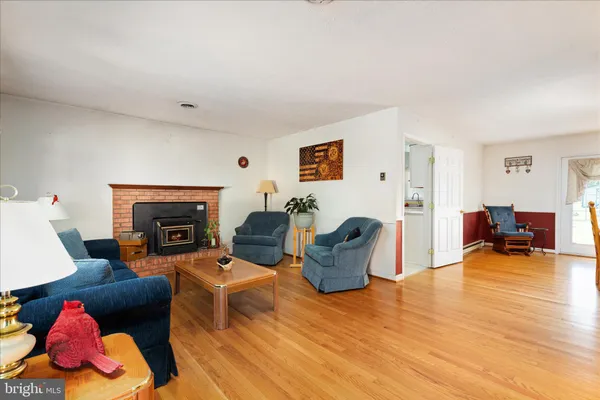 $315,000 | 9943 Massanutten Avenue, New Market, VA 22844