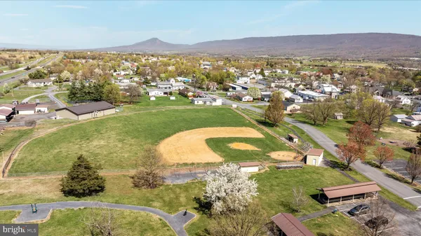 $315,000 | 9943 Massanutten Avenue, New Market, VA 22844