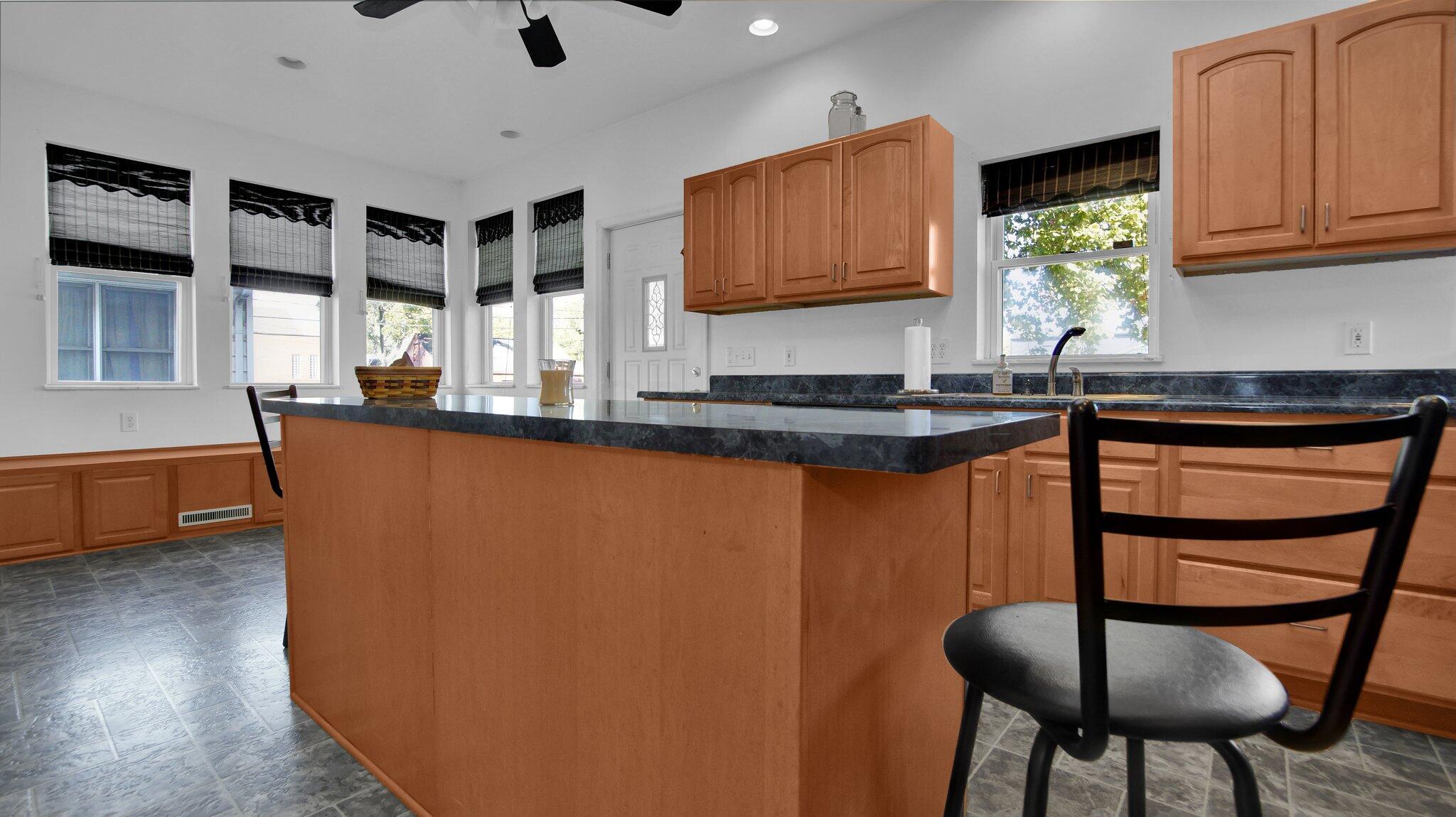 88 Reeb Avenue Columbus, OH 43207 - Photo 10 of 31 Kitchen