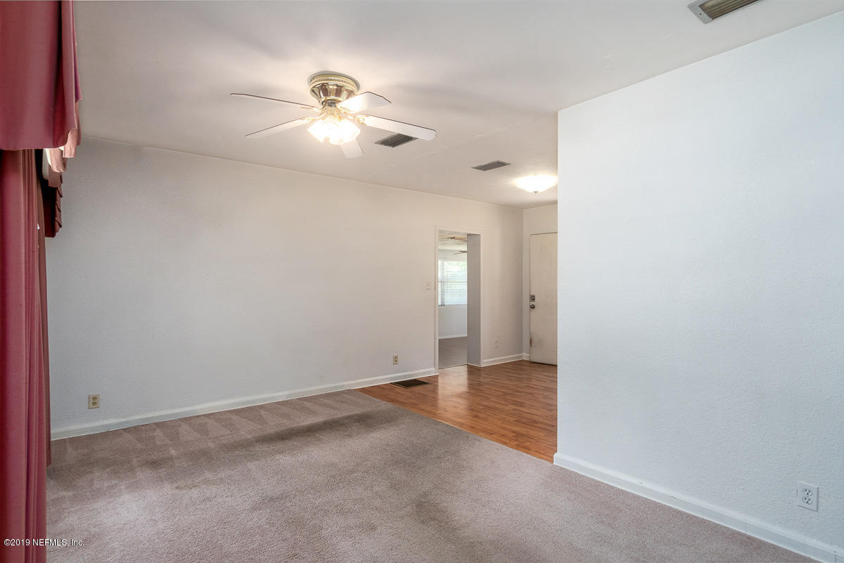 5346 Burdette Road Jacksonville, FL 32211 - Photo 9 of 34 Living Rm 2