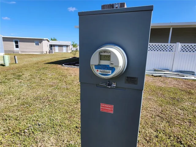 view of kitchen with washer and dryer