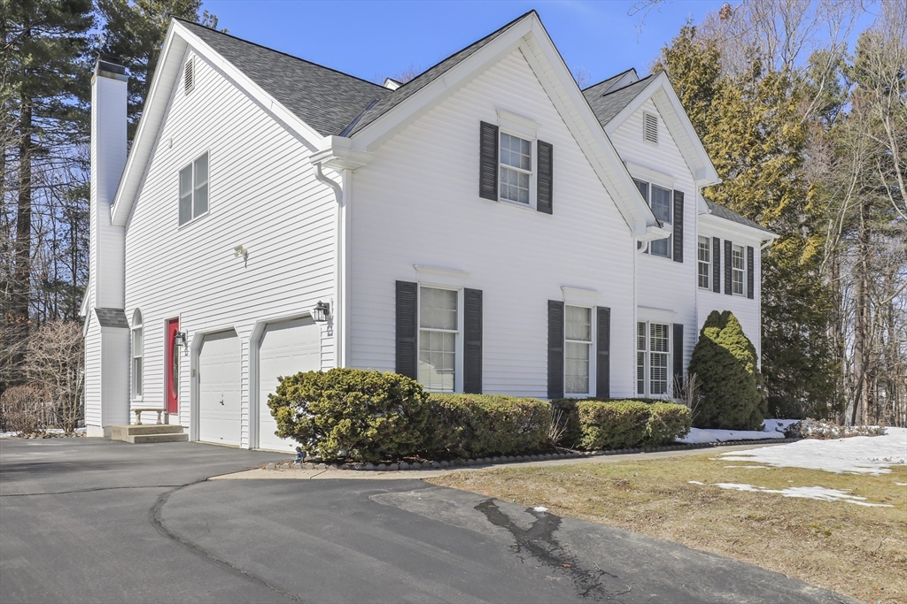 29 Hancock Road Franklin, MA 02038 - Photo 3 of 42 Gallery Image 3