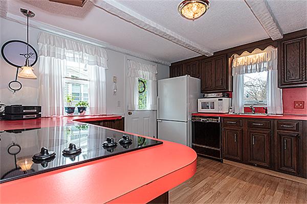 33 Sycamore Road Melrose, MA 02176 - Photo 10 of 27 Gallery Image 10
