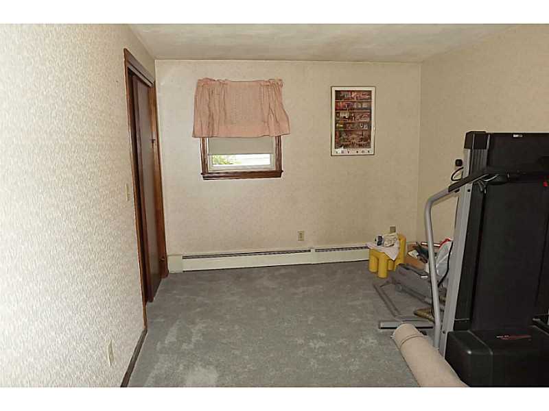 5 Thompson Drive Coventry, RI 02816 - Photo 12 of 16 Den/Family/Great Room.