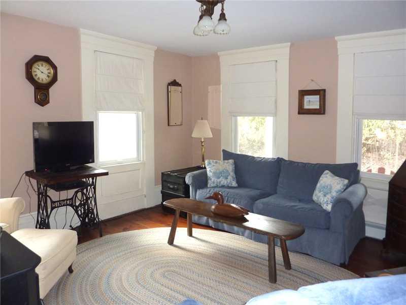 34 Bristol Road Damariscotta, ME 04543 - Photo 6 of 17 Den/Family/Great Room. Sunny family...