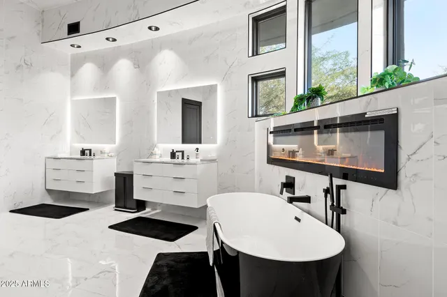 $19,000 | 3282 East Palo Verde Drive, Paradise Valley, AZ 85253