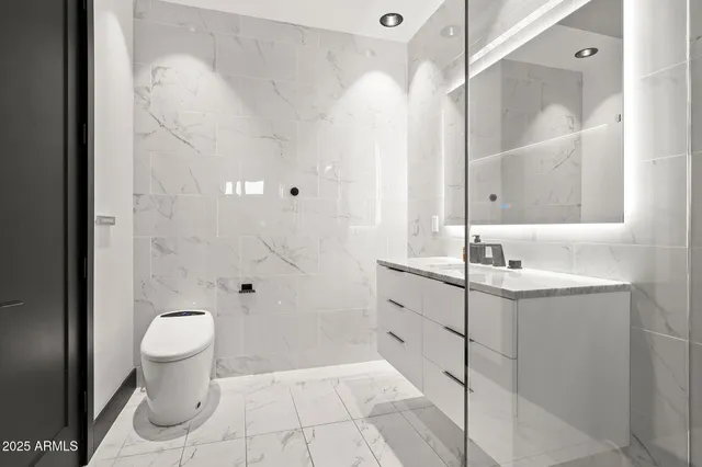 $19,000 | 3282 East Palo Verde Drive, Paradise Valley, AZ 85253