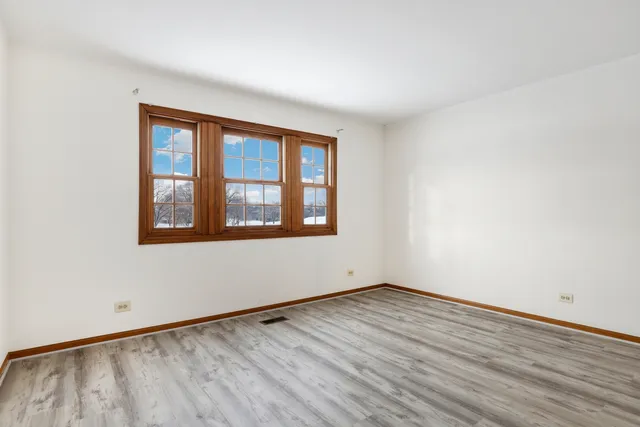 $525,000 | 14518 Golf Road, Orland Park, IL 60462