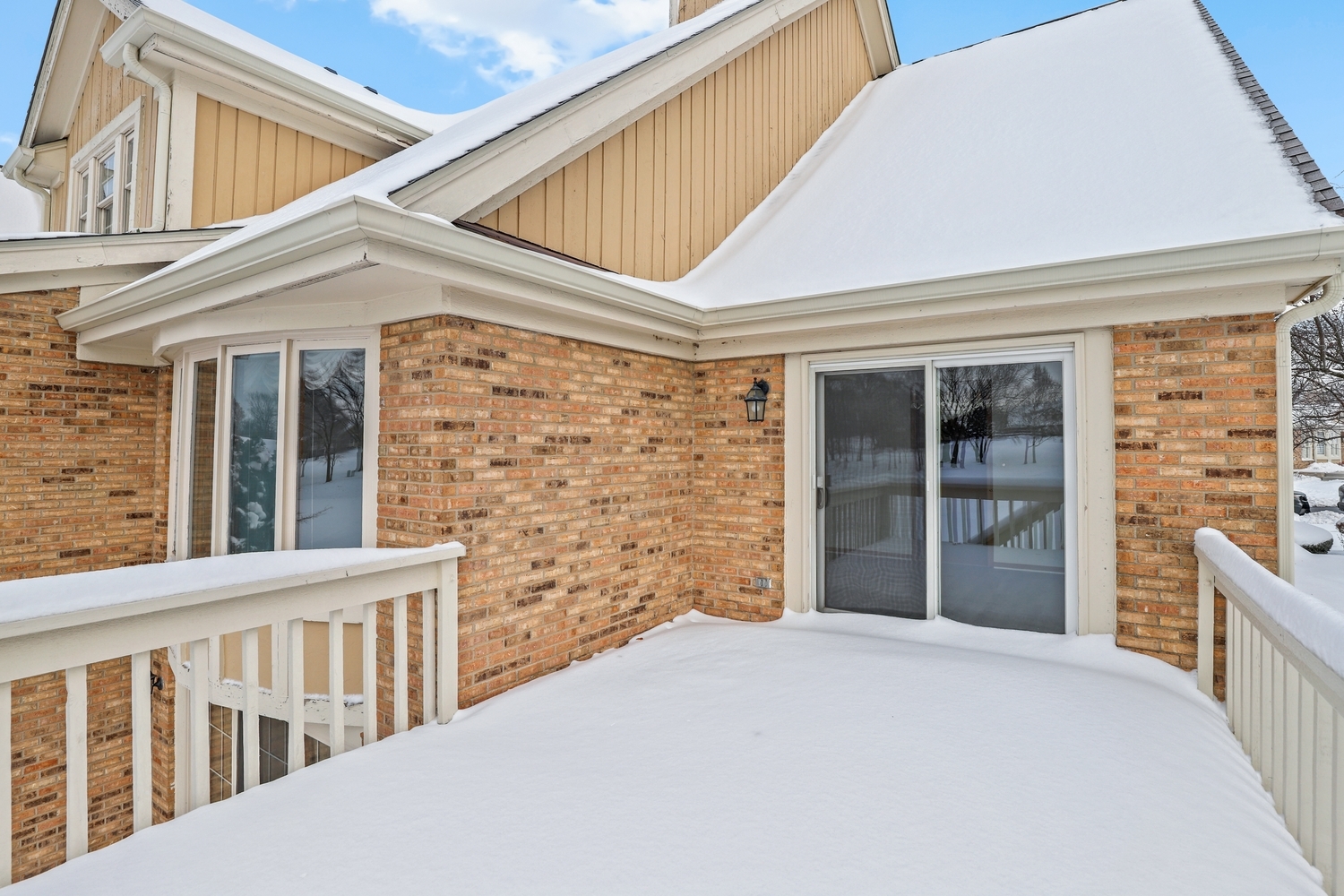14518 Golf Road Orland Park, IL 60462 - Photo 37 of 42 a front view of a house with a garden