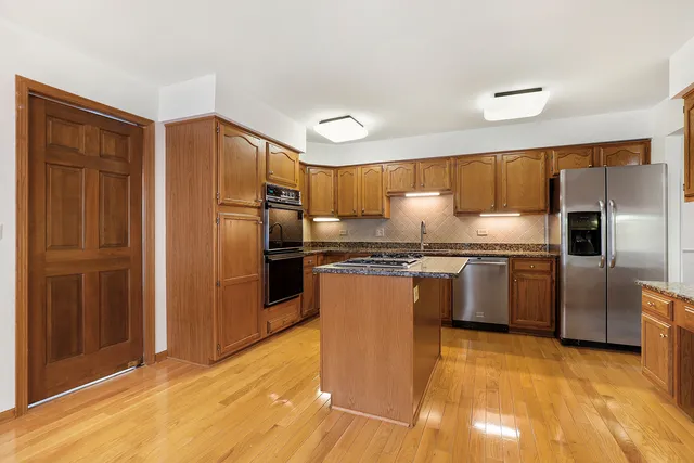 $525,000 | 14518 Golf Road, Orland Park, IL 60462