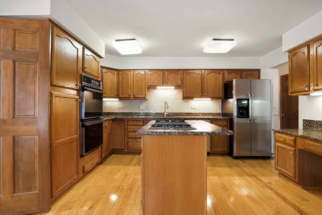 $525,000 | 14518 Golf Road, Orland Park, IL 60462