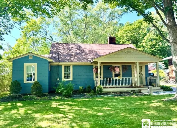 $259,900 | 328 East Main Street, Pomfret, NY 14063