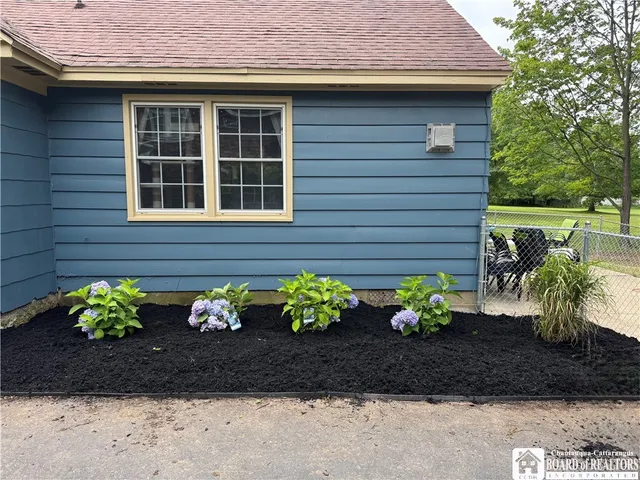 $259,900 | 328 East Main Street, Pomfret, NY 14063