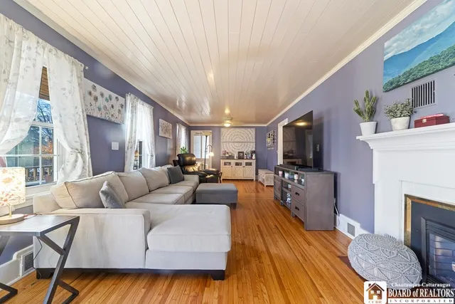 $259,900 | 328 East Main Street, Pomfret, NY 14063