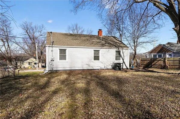 $119,900 | 7717 Sni A Bar Terrace, Kansas City, MO 64129