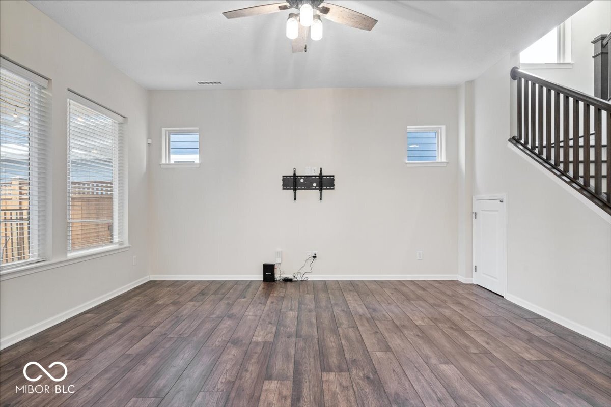 9135 Rising Road Indianapolis, IN 46216 - Photo 3 of 40 Gallery Image 3
