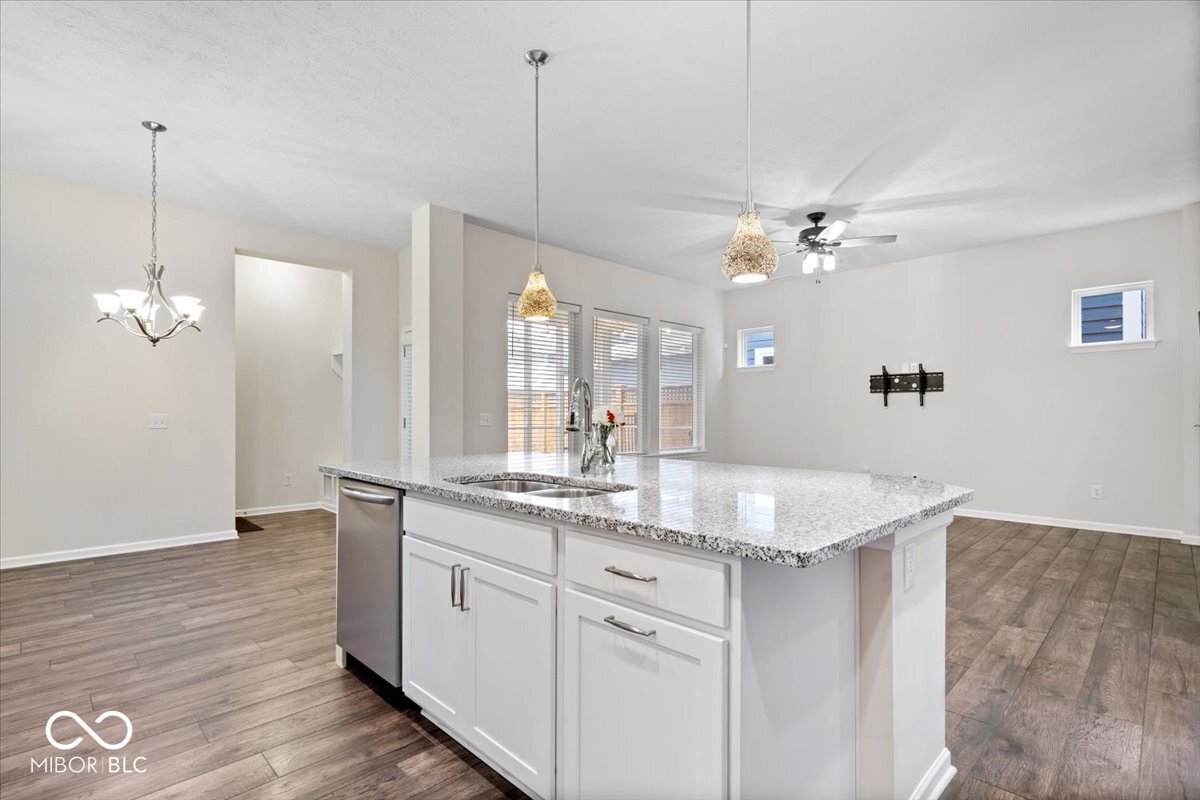 9135 Rising Road Indianapolis, IN 46216 - Photo 8 of 40 Gallery Image 8