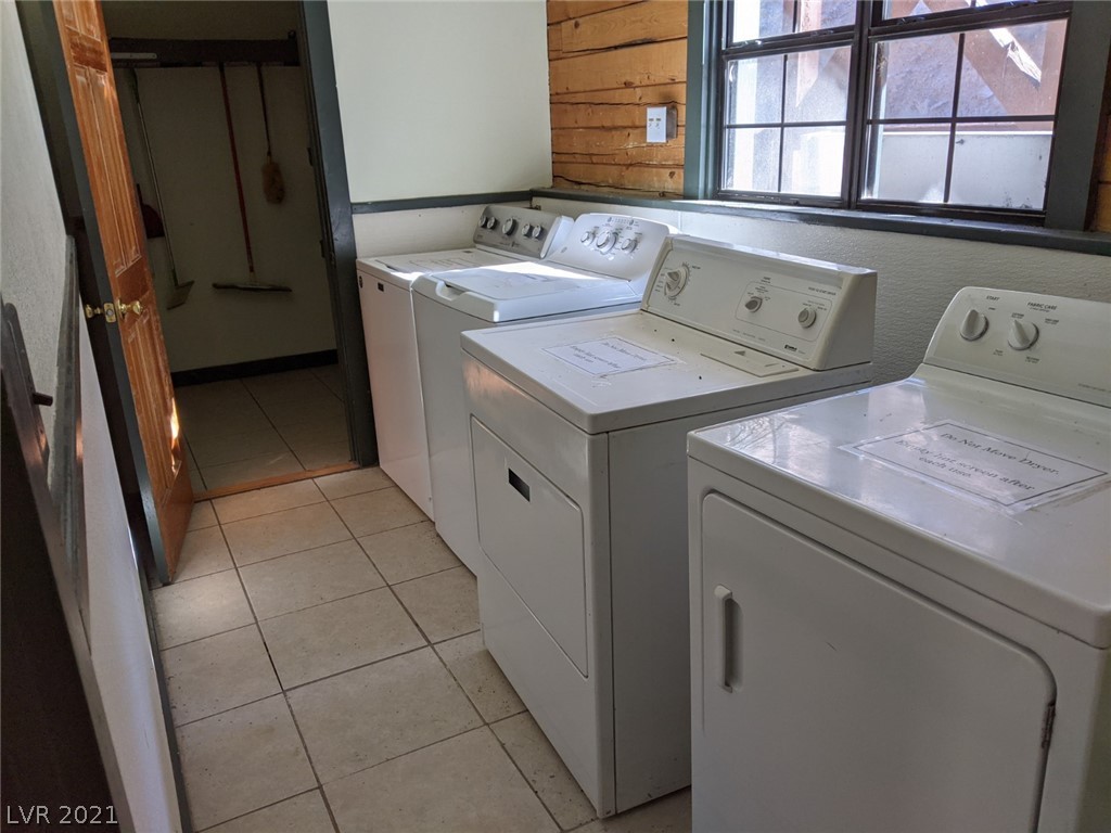17236 Sr Highway Caliente, NV 89008 - Photo 32 of 34 Laundry Room