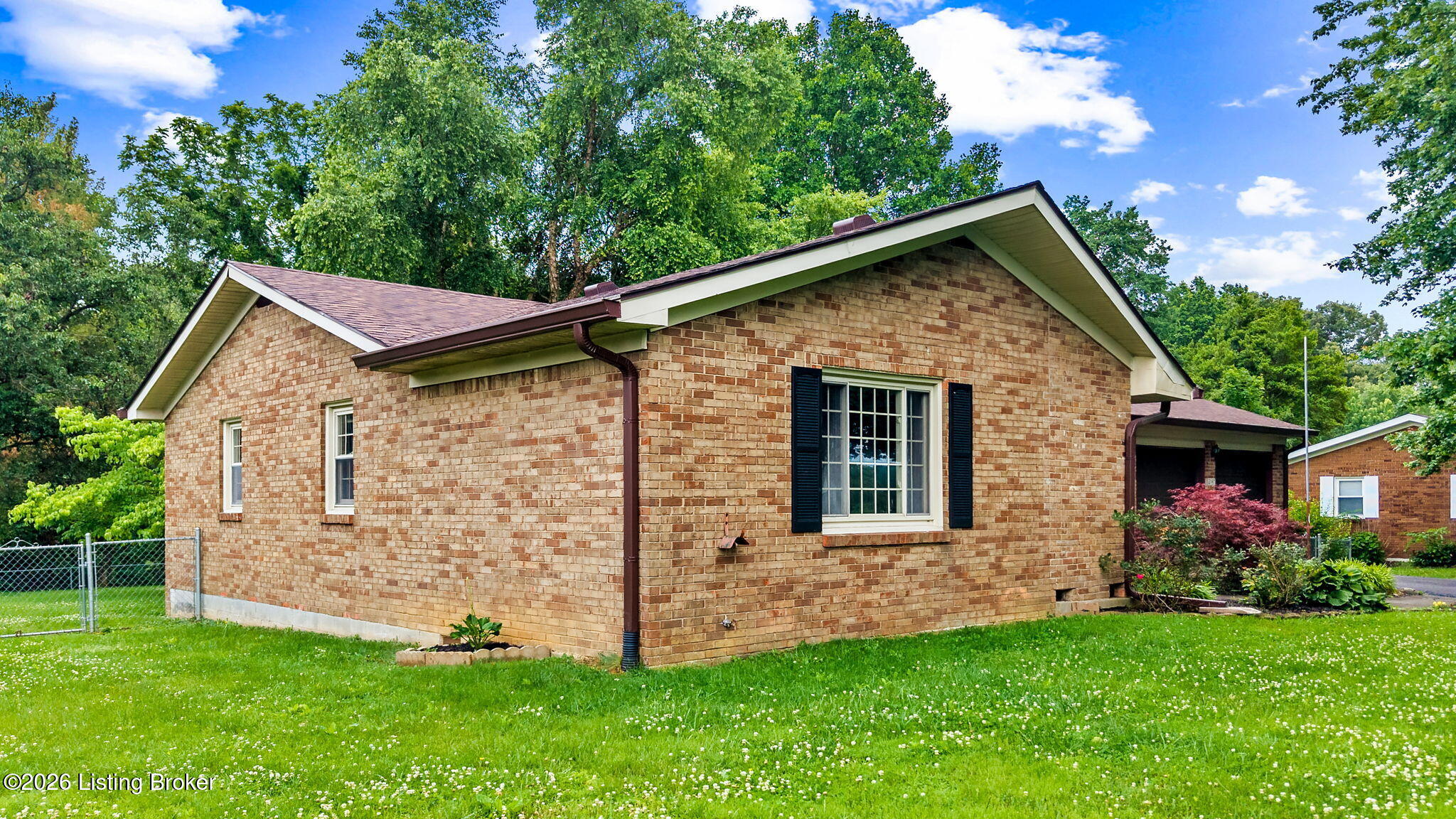 2147 New Glendale Road Elizabethtown, KY 42701 - Photo 3 of 47 3-web-or-mls-DJI_20260527122502_0572_D-E