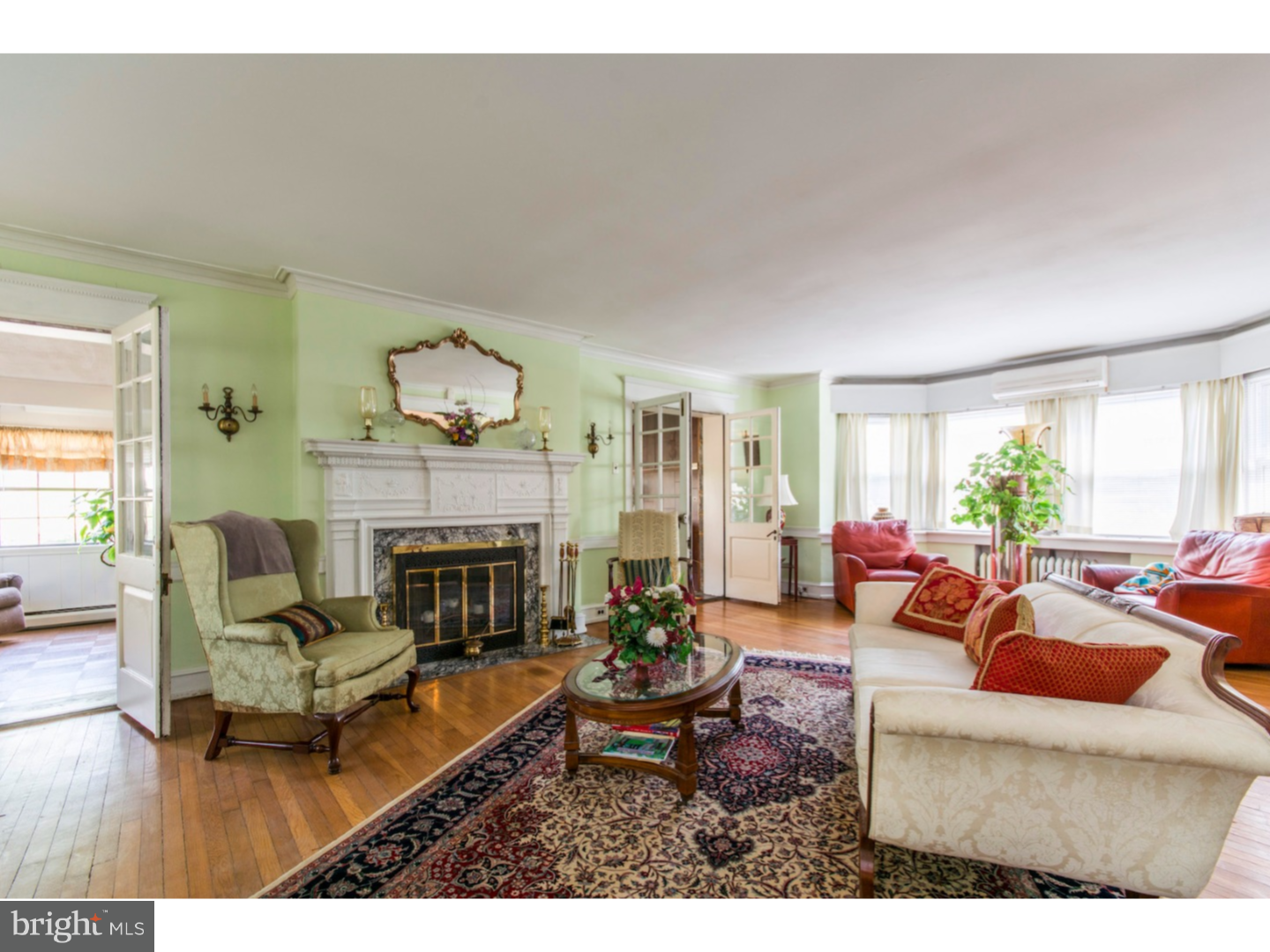 6460 Sherwood Road Philadelphia, PA 19151 - Photo 8 of 25 Gallery Image 8