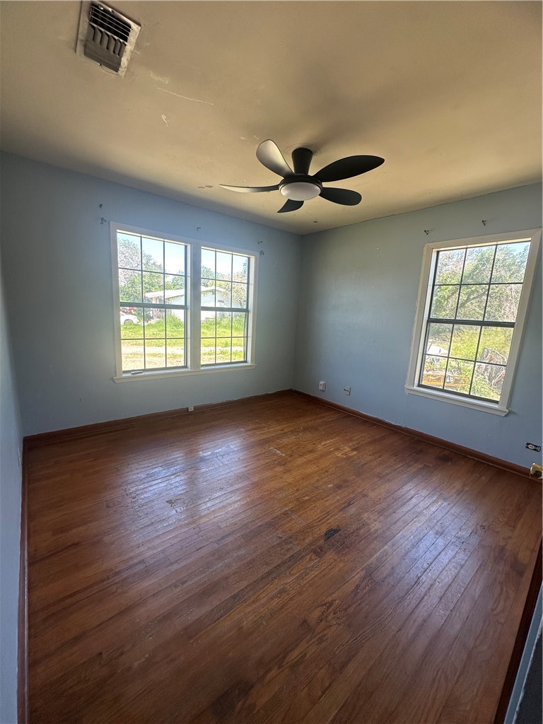 836 Hamilton Street Sinton, TX 78387 - Photo 6 of 12