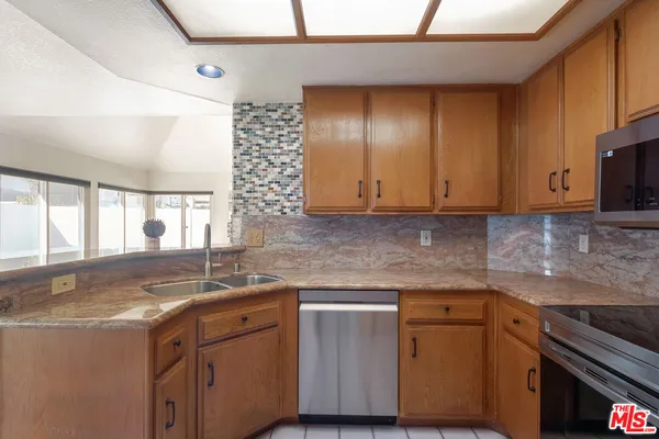 $920,000 | 8821 Penridge Place, Inglewood, CA 90305