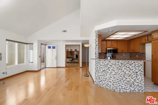$920,000 | 8821 Penridge Place, Inglewood, CA 90305