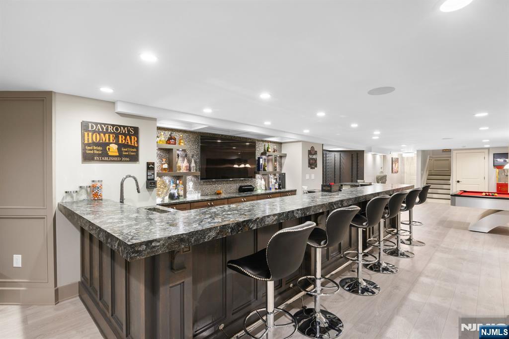 56 Lilac Lane Paramus, NJ 07652 - Photo 24 of 33