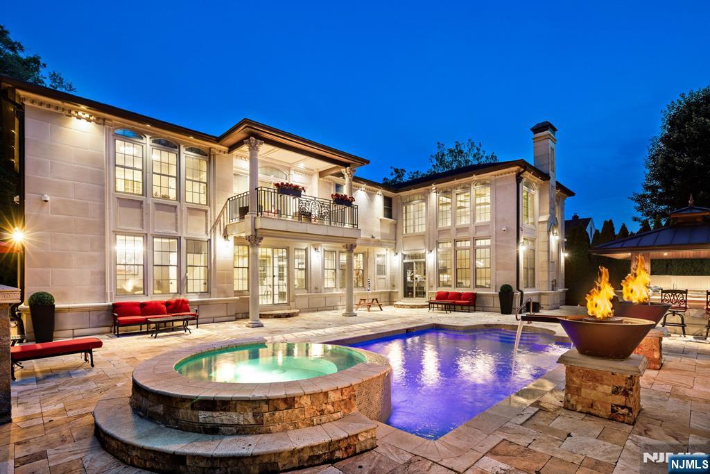 56 Lilac Lane Paramus, NJ 07652 - Photo 28 of 33