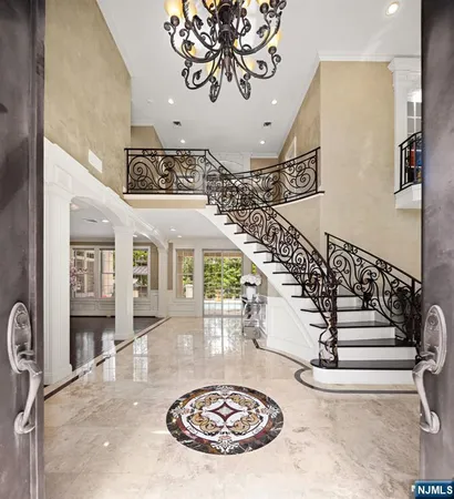 $3,589,000 | 56 Lilac Lane, Paramus, NJ 07652