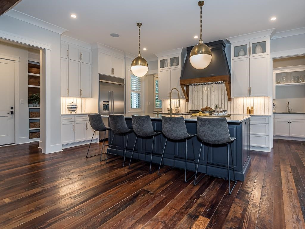 822 Manchester Drive Raleigh, NC 27609 - Photo 4 of 75 Photo 4