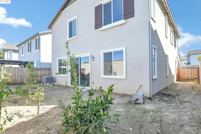 $674,000 | 876 Diamante Way, Oakley, CA 94561