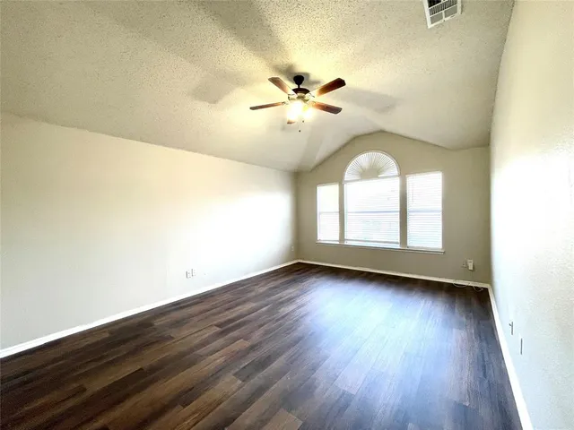 $2,700 | 7728 Parkwood Plaza Drive, Fort Worth, TX 76137