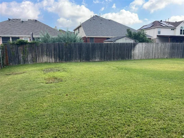 $2,700 | 7728 Parkwood Plaza Drive, Fort Worth, TX 76137