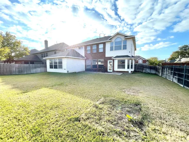 $2,700 | 7728 Parkwood Plaza Drive, Fort Worth, TX 76137