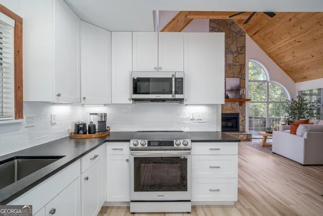 $449,900 | 56 Hunter Hill Way, Ellijay, GA 30540