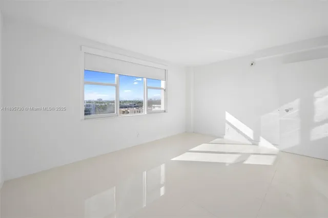 a view of empty room with window