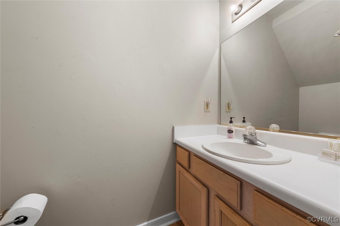 4611 Rockfield Road North Chesterfield, VA 23237 - Photo 11 of 40 Powder room