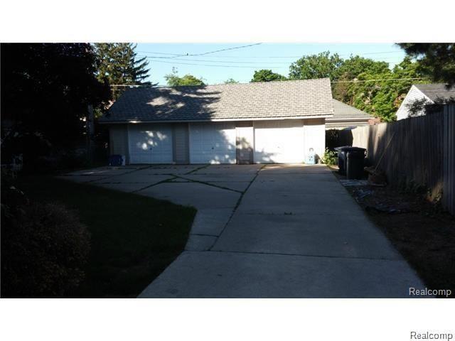 680 Neff Road Grosse Pointe, MI 48230 - Photo 9 of 10