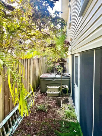 $4,000 | 31107 Ave I, Unit 31107, Big Pine Key, FL 33043