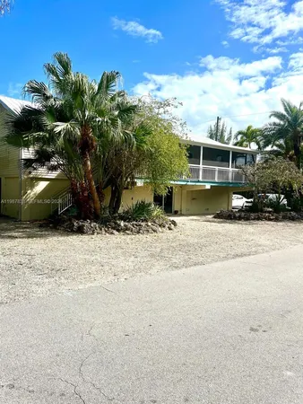 $4,000 | 31107 Ave I, Unit 31107, Big Pine Key, FL 33043