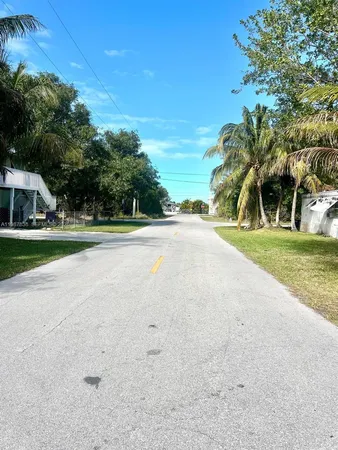 $4,000 | 31107 Ave I, Unit 31107, Big Pine Key, FL 33043