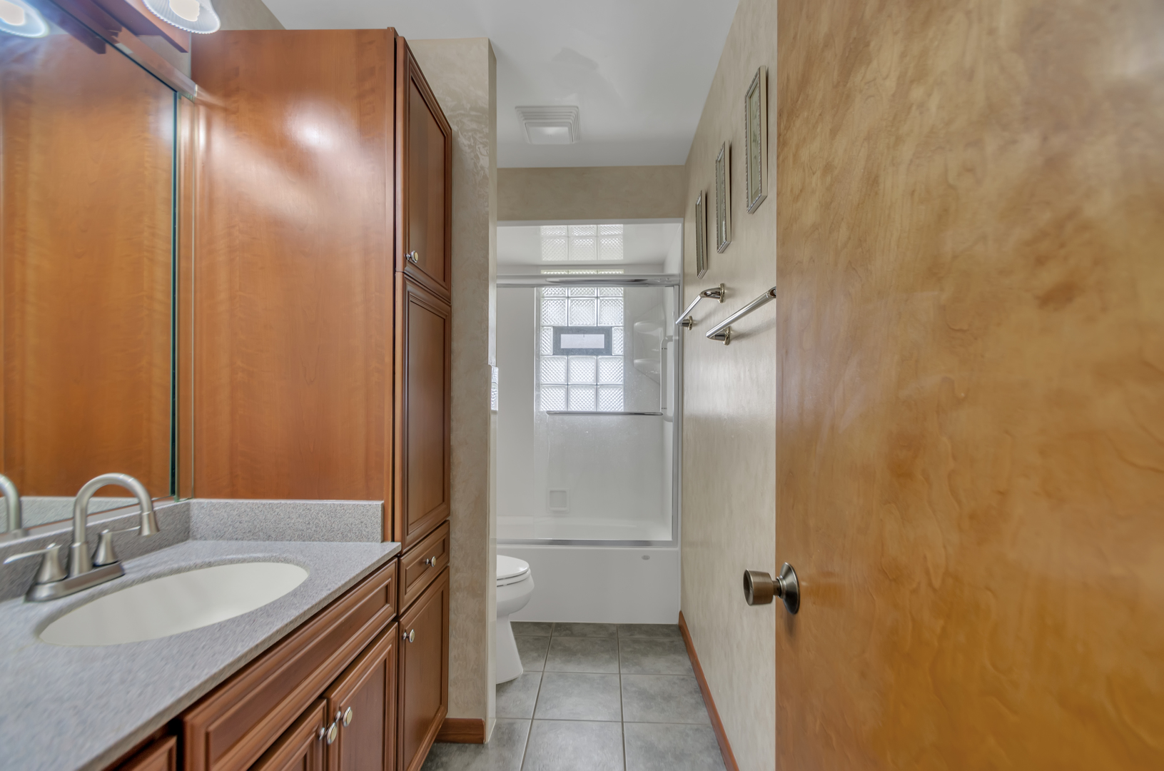 2039 East Maple Street Crete, IL 60417 - Photo 13 of 28 Gallery Image 13
